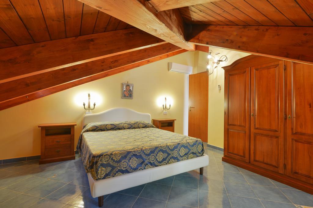 Villa Elaia Santa Maria di Castellabate Værelse billede